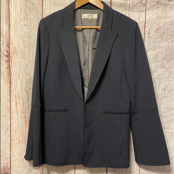 Tahari Jackets & Blazers - Tahari Womens Navy Pinstripe Blazer Size 12